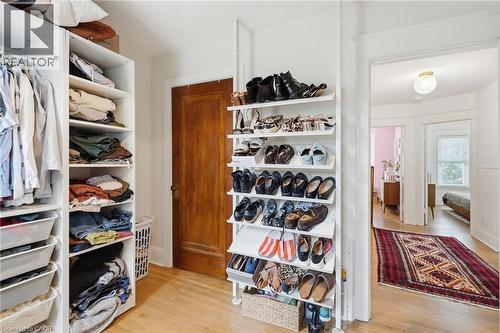 37 Connaught Avenue S, Hamilton, ON - Indoor