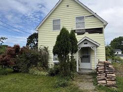 37 Rose Avenue Trenton, NS B0K 1X0