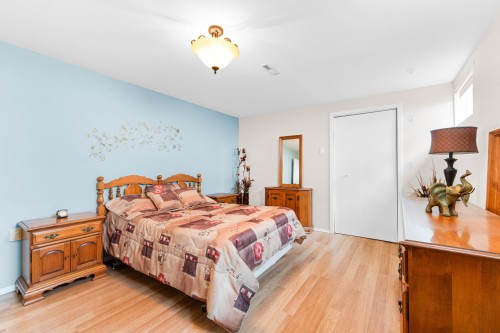 Chambre à coucher - 2660 Rue Clermont, Mascouche, QC - Indoor Photo Showing Bedroom