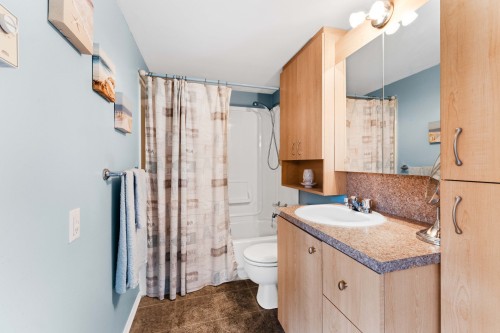 Salle de bains - 2660 Rue Clermont, Mascouche, QC - Indoor Photo Showing Bathroom