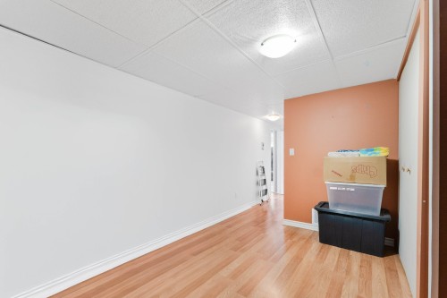 Bureau - 2660 Rue Clermont, Mascouche, QC - Indoor Photo Showing Other Room
