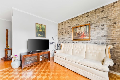 Salon - 2660 Rue Clermont, Mascouche, QC - Indoor Photo Showing Living Room