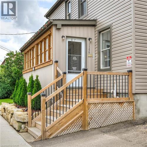 1346 King Street E, Cambridge, ON - Outdoor