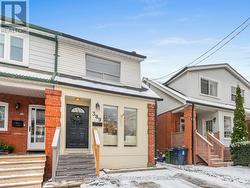 389 DAVISVILLE AVENUE Toronto, ON M4S 1H4