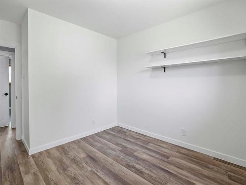 627 Dallenlea Avenue, Winnipeg, MB - Indoor Photo Showing Other Room