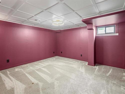 627 Dallenlea Avenue, Winnipeg, MB - Indoor Photo Showing Other Room