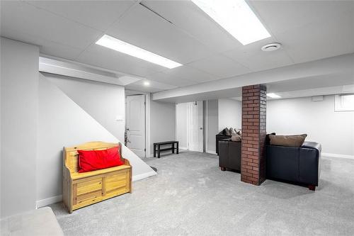 663 Union Avenue E, Winnipeg, MB - Indoor Photo Showing Other Room