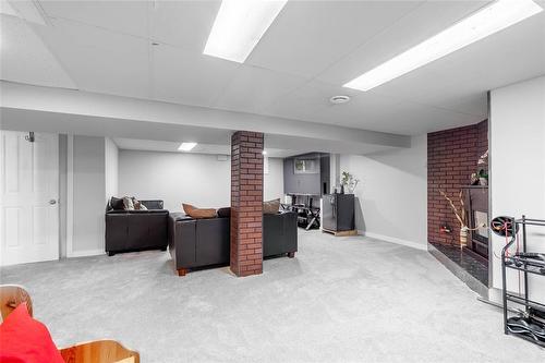 663 Union Avenue E, Winnipeg, MB - Indoor