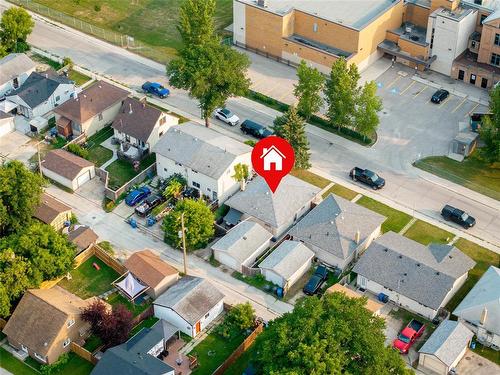 663 Union Avenue E, Winnipeg, MB - Outdoor With View