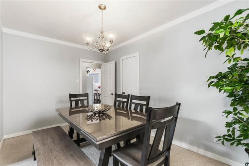 663 Union Avenue E, Winnipeg, MB - Indoor Photo Showing Dining Room