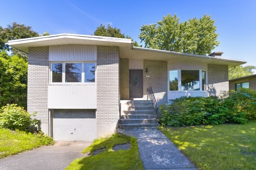 61 Rue Pendale  Longueuil (Greenfield Park), QC J4V 2V9