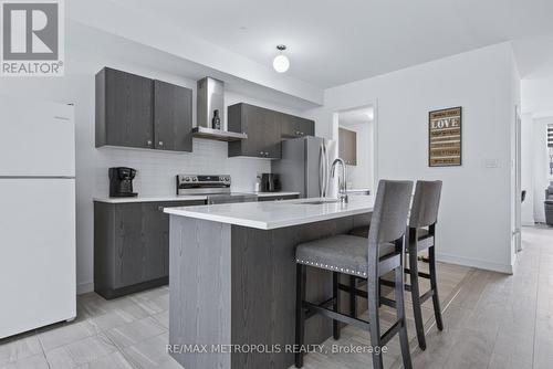 132 Blue Forest Crescent, Barrie, ON - Indoor Photo Showing Kitchen With Stainless Steel Kitchen With Upgraded Kitchen