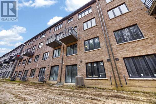 132 Blue Forest Crescent, Barrie, ON - Outdoor