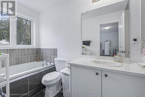 132 Blue Forest Crescent, Barrie, ON - Indoor Photo Showing Bathroom