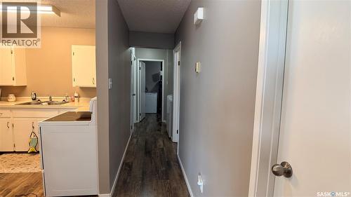A 412 Heritage Drive, Estevan, SK - Indoor Photo Showing Laundry Room