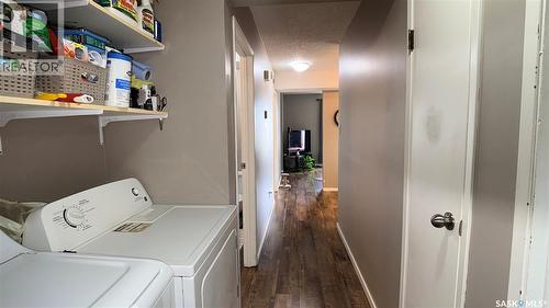 A 412 Heritage Drive, Estevan, SK - Indoor Photo Showing Laundry Room