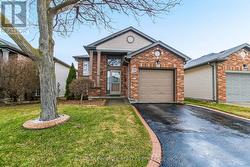 29 - 335 LIGHTHOUSE ROAD  London South (South U), ON N6M 1J8