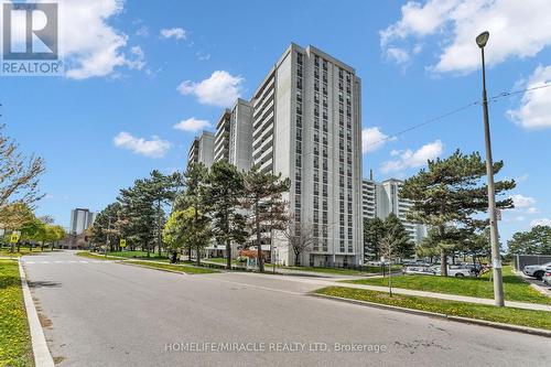1611 - 20 FOREST MANOR ROAD  Toronto, ON M2J 1M2