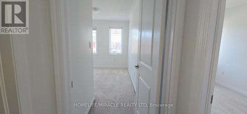 25 Phyllis Drive, Caledon, ON - Indoor Photo Showing Other Room