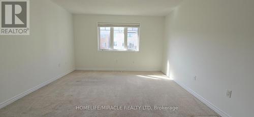 25 Phyllis Drive, Caledon, ON - Indoor Photo Showing Other Room