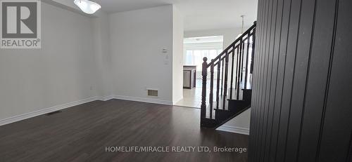25 Phyllis Drive, Caledon, ON - Indoor Photo Showing Other Room