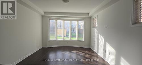 25 Phyllis Drive, Caledon, ON - Indoor Photo Showing Other Room
