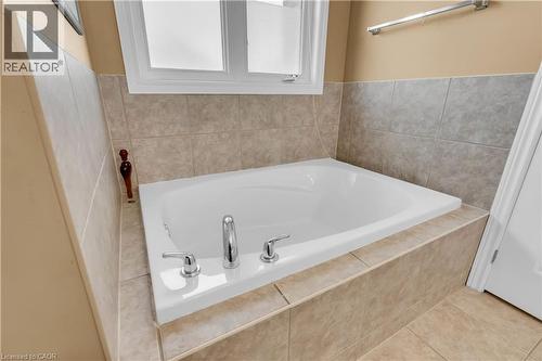 786 Fourth Line, Milton, ON - Indoor Photo Showing Bathroom