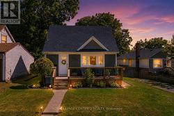6077 COLLINS DRIVE Niagara Falls, ON L2G 2S3