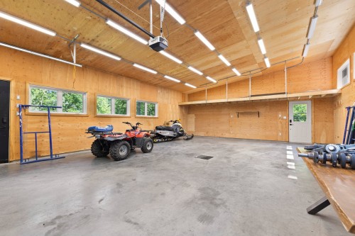 Garage - 459 Rue Wellesley, Hudson, QC - Indoor Photo Showing Garage