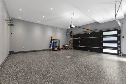 Garage - 459 Rue Wellesley, Hudson, QC - Indoor Photo Showing Garage