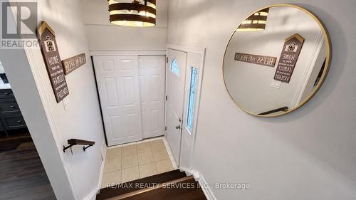 71 NEWLYN CRESCENT , Brampton, Ontario L6V 3A9 2