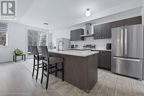 132 Blue Forest Crescent, Barrie, ON - Indoor Photo Showing Kitchen With Stainless Steel Kitchen With Upgraded Kitchen