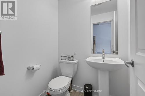 132 Blue Forest Crescent, Barrie, ON - Indoor Photo Showing Bathroom