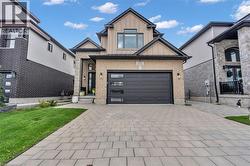 2195 IRONWOOD Road  London, ON N6K 0H2