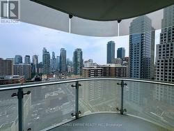 1606 - 1 BLOOR STREET E Toronto, ON M4W 0A8