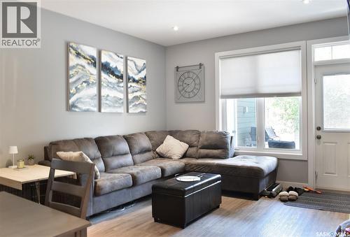 4167 Green Apple Drive E, Regina, SK - Indoor Photo Showing Living Room