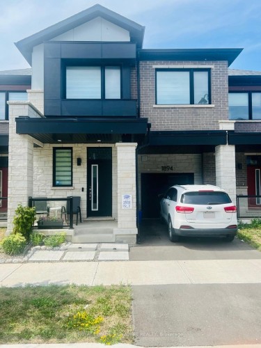 1894 Thames Circle, Milton, ON - Outdoor With Facade
