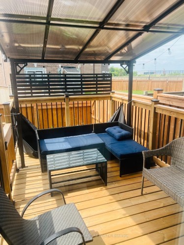 1894 Thames Circle, Milton, ON - Outdoor With Deck Patio Veranda With Exterior