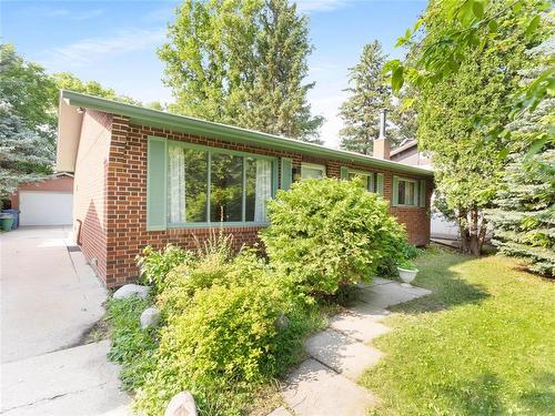 129 St Michael Road, Winnipeg, MB - Outdoor