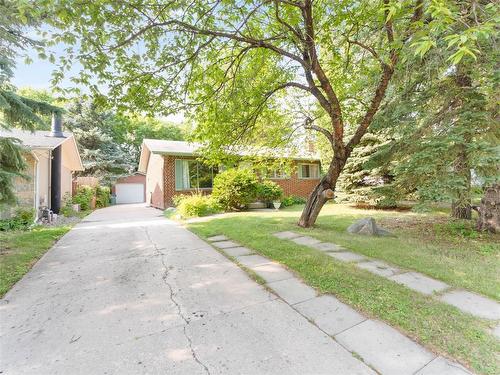 129 St Michael Road, Winnipeg, MB - Outdoor
