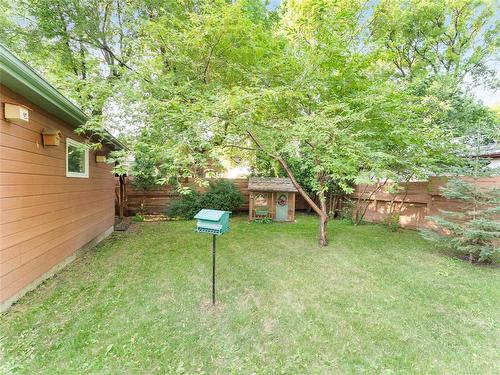Private back yard - 129 St Michael Road, Winnipeg, MB - Outdoor