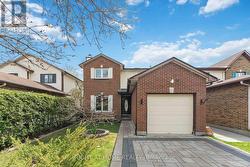 26 DENHAM WAY Ottawa, ON K2S 1H5