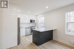 2 - 383 SPADINA ROAD  Toronto, ON M5P 2W1