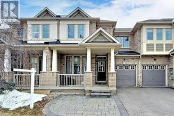 41 THISTLE AVENUE  Richmond Hill, ON L4E 0B8