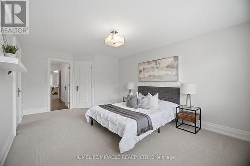 2152 Manor Hill Drive, Mississauga, ON - Indoor Photo Showing Bedroom