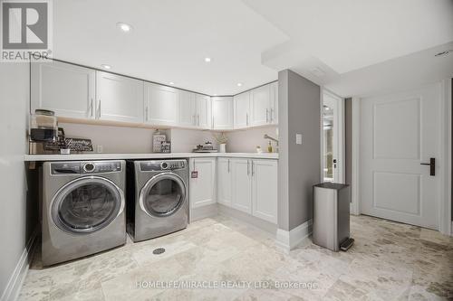 2152 Manor Hill Drive, Mississauga, ON - Indoor Photo Showing Laundry Room