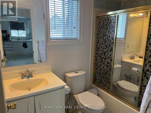 30 Mountainview Road, Mulmur, ON - Indoor Photo Showing Bathroom
