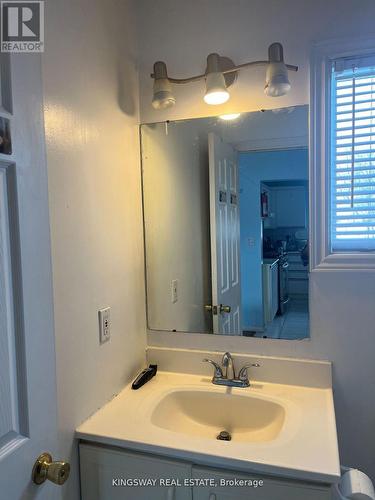 30 Mountainview Road, Mulmur, ON - Indoor Photo Showing Bathroom