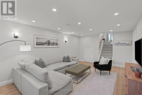 1348 Janina Boulevard, Burlington, ON - Indoor Photo Showing Other Room