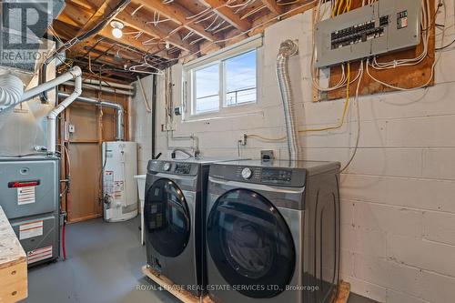 1348 Janina Boulevard, Burlington, ON - Indoor Photo Showing Laundry Room